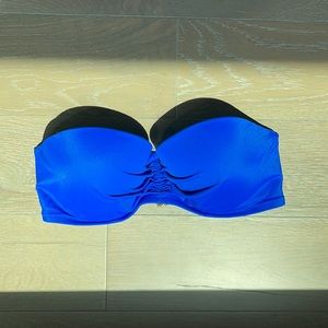Victoria’sSecret Bikini Top with attachable strap
